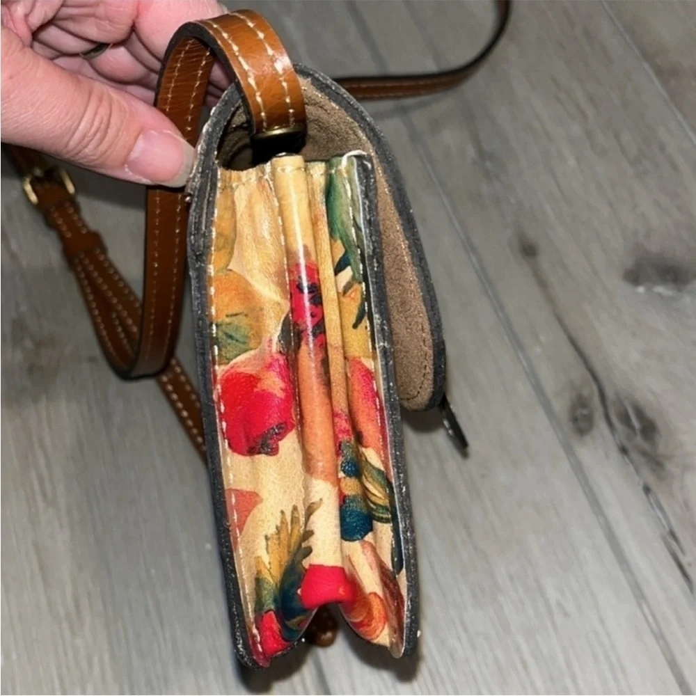 Patricia Nash Torri Spring Printed Leather Mini Crossbody Bag/Convertible Clutch - Picture 5 of 16